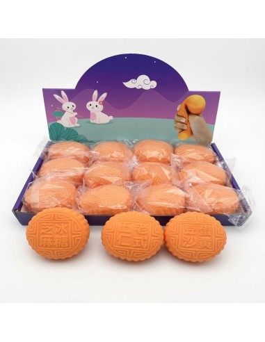 Squeeze Mooncake